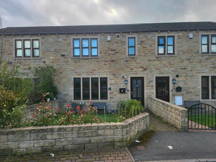 3 Bedroom Terraced House To Rent In Beehive Court, Liversedge, WF15