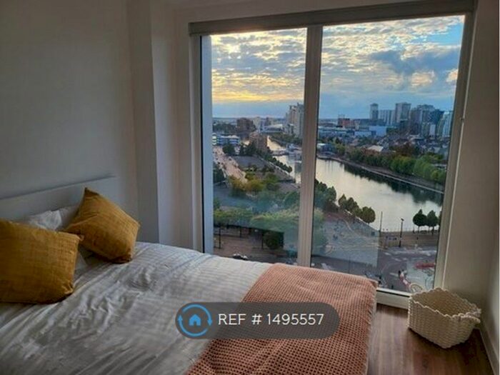 2 Bedroom Flat To Rent In Trafford Road, Manchester, M5