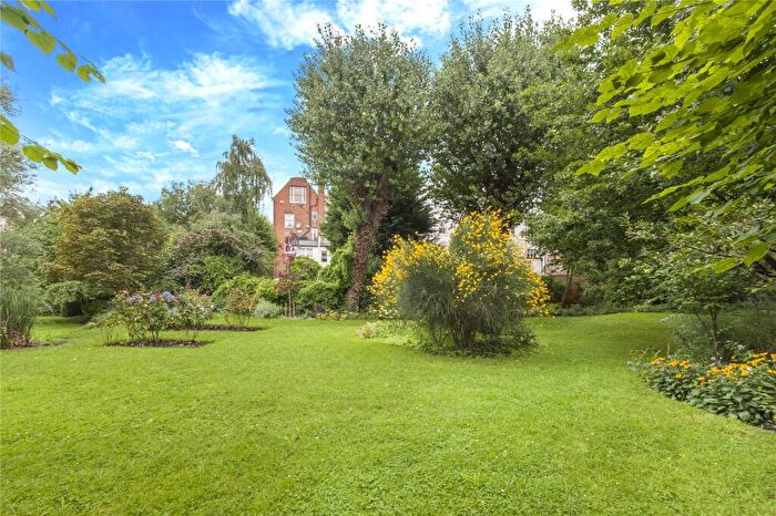 1 Bedroom Flat For Sale In Greencroft Gardens, South Hampstead, NW6