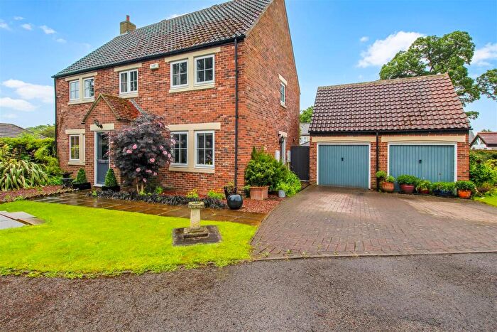 4 Bedroom Detached House For Sale In Wells Green, Barton, DL10