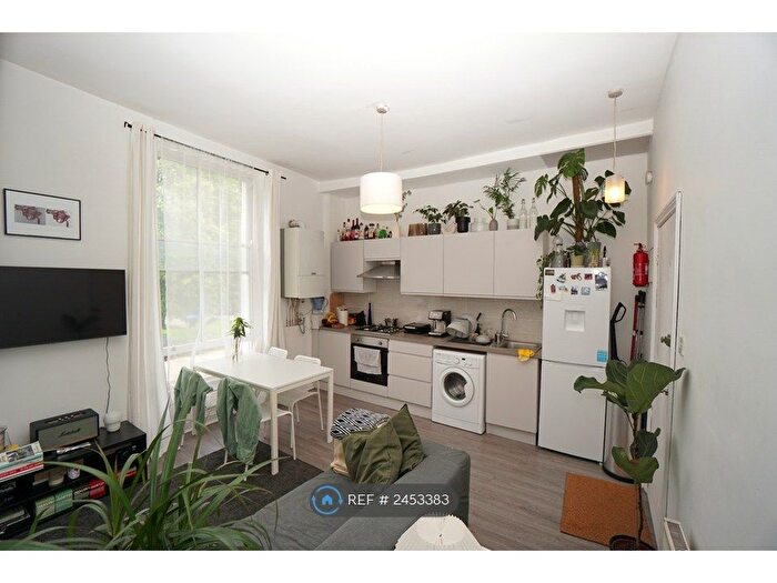 2 Bedroom Flat To Rent In Caledonian Road, London, N1