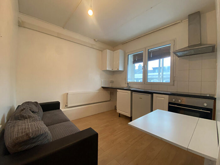 Flat To Rent In Holloway Road, Holloway, N7