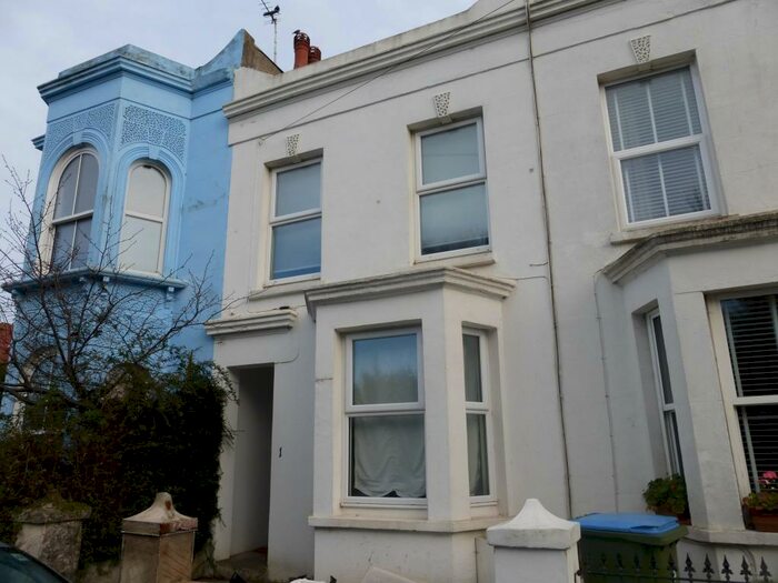2 Bedroom House To Rent In Victoria Terrace, Sea Road, Bognor Regis, PO22