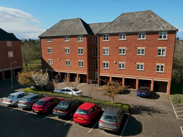 3 Bedroom Apartment To Rent In Darwin Close, Medbourne, Milton Keynes, MK5