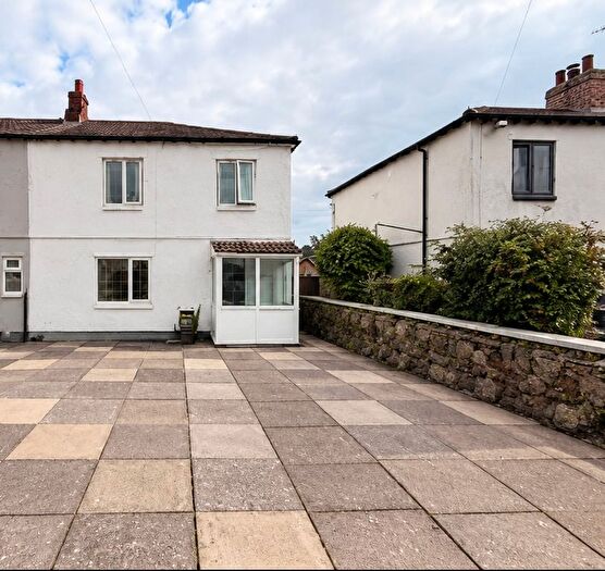 3 Bedroom Semi-Detached House To Rent In Crompton Street, Sutton-In-Ashfield, NG17