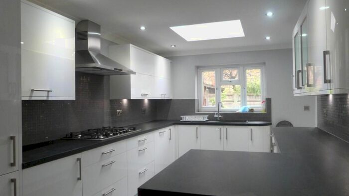 Studio To Rent In Cotesbach Road, London, E5