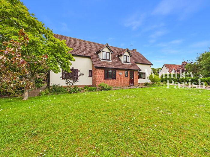 4 Bedroom Detached House To Rent In Paddock Lodge, Cotton, IP14