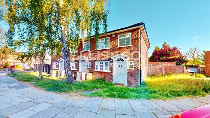 3 Bedroom Semi-Detached House For Sale In Codling Way, Wembley, HA0