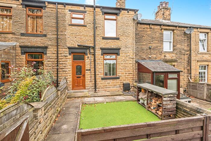 2 Bedroom Terraced House For Sale In High Street, Hanging Heaton, Batley, WF17