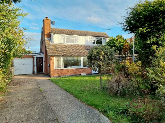 3 Bedroom Detached House For Sale In Rowan Drive, Silk Willoughby, NG34