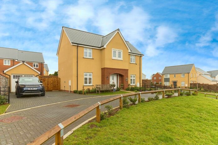 4 Bedroom Detached House For Sale In Foxglove Lane, Tavistock, Devon, PL19