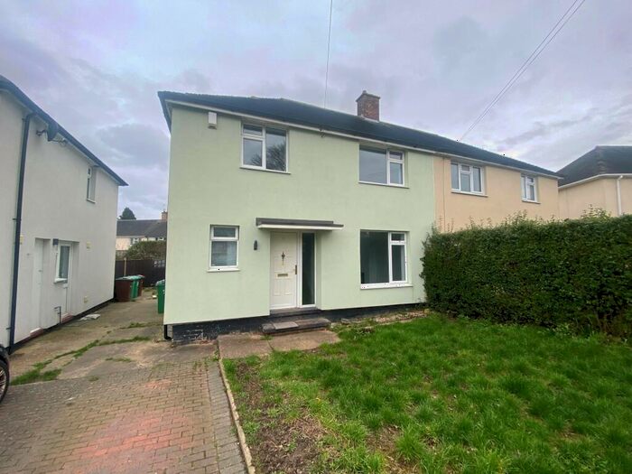 3 Bedroom Semi-Detached House To Rent In Killerton Green, Clifton, NG11