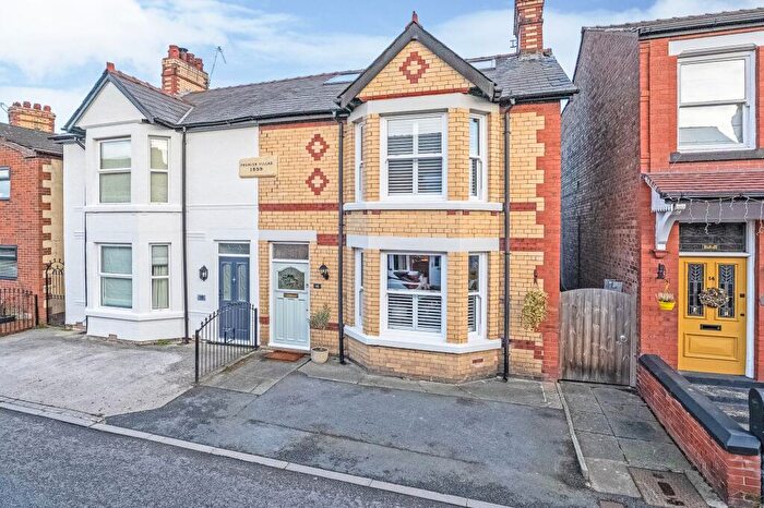 4 Bedroom Semi Detached House For Sale In Highfield, Hawarden, CH5