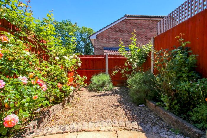 1 Bedroom Property To Rent In Autumn Drive, Sutton, SM2