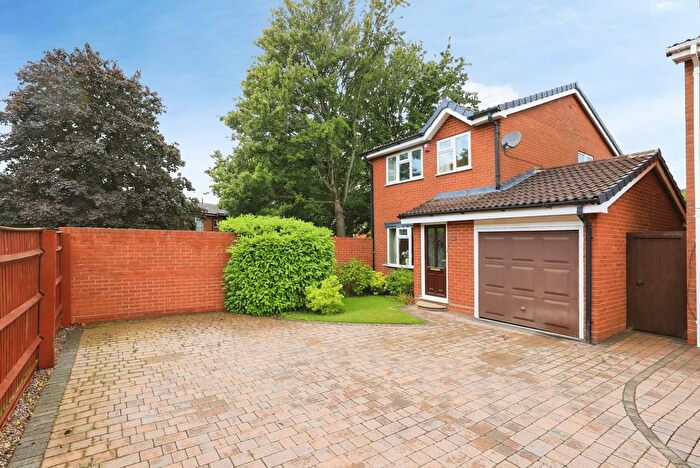 3 Bedroom Detached House For Sale In Guthrum Close, Perton Wolverhampton, Staffordshire, WV6