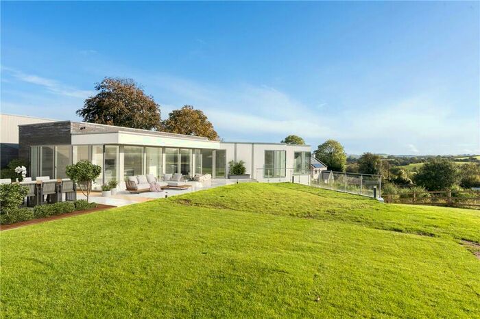 6 Bedroom Detached House For Sale In Bath Road, Farmborough, Bath, BA2