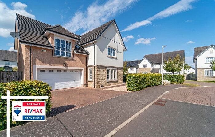 5 Bedroom Detached House For Sale In West Cairn View, Murieston, Livingston, EH54
