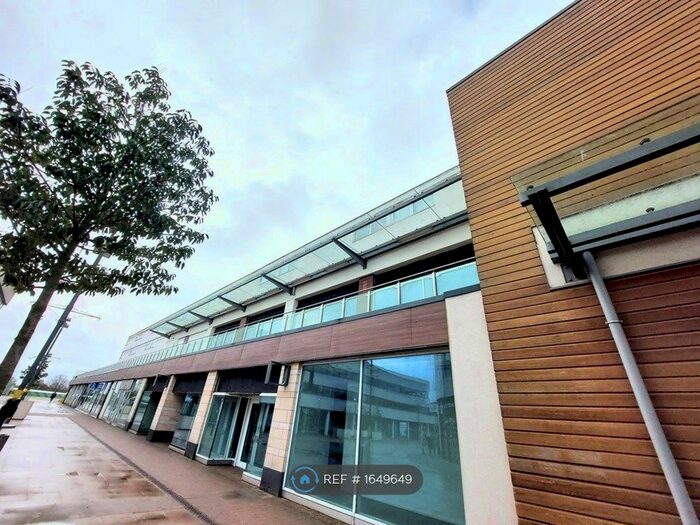 2 Bedroom Flat To Rent In Queens Square, Corby, NN17