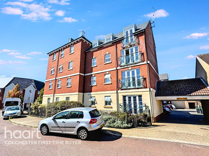 2 Bedroom Apartment For Sale In John Mace Road, Colchester, CO2