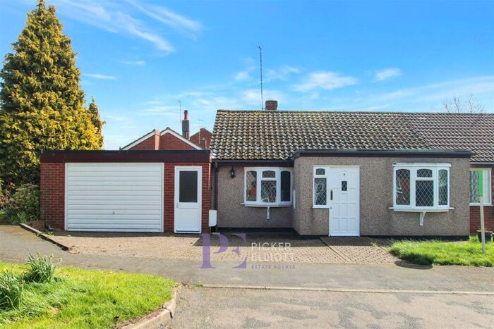 2 Bedroom Semi-Detached Bungalow For Sale In Pipers End, Wolvey, LE10