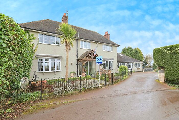 4 Bedroom Detached House For Sale In Kiddemore Green, Brewood, Stafford, ST19