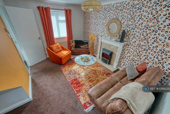 2 Bedroom Semi-Detached House To Rent In Loughborough, Loughborough, LE11