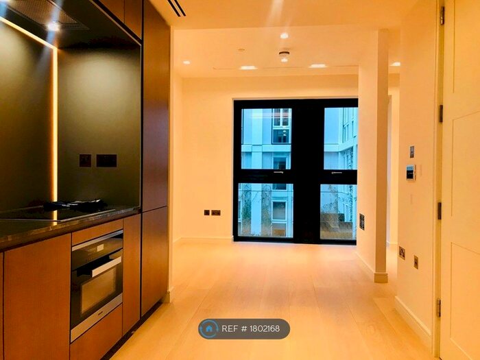 Studio To Rent In Portugal Street, London, WC2A