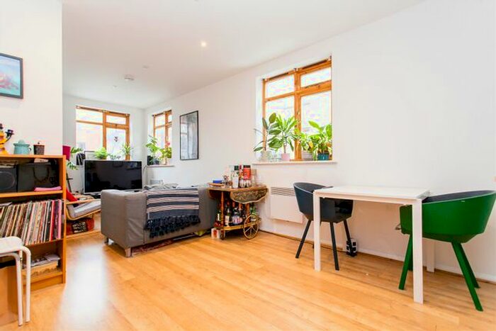 1 Bedroom Flat To Rent In Derbyshire Street, London, E2