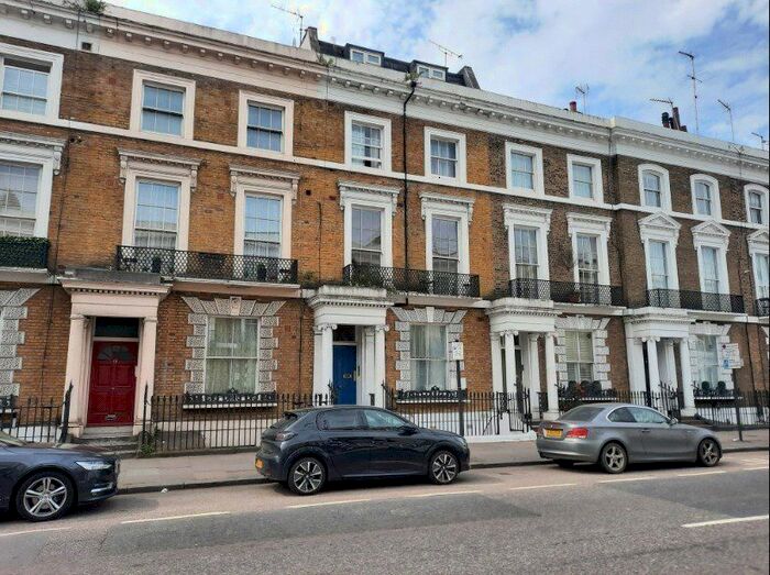 2 Bedroom Flat To Rent In Holland Road, London, W14