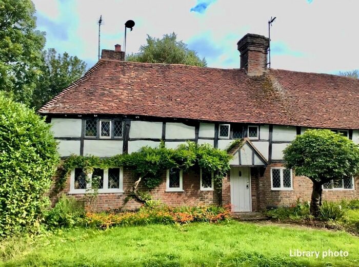 3 Bedroom Semi-Detached House For Sale In Stevens Crouch, Battle, TN33