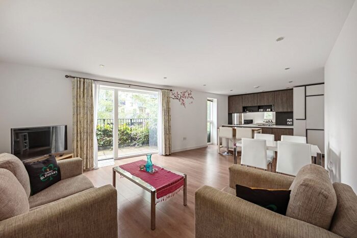 2 Bedroom Flat To Rent In Conington Road, London, SE13