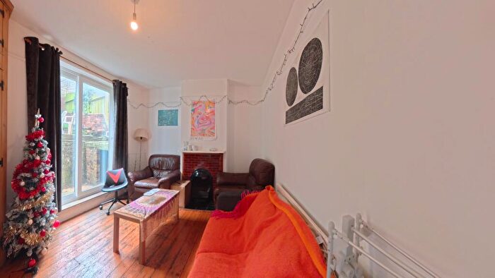 4 Bedroom House To Rent In May Road, BN2