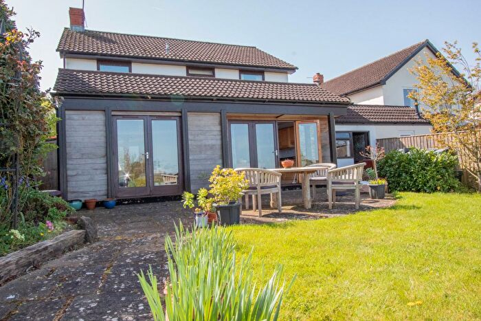 4 Bedroom Link Detached House For Sale In Woodmans Orchard, Talaton, EX5