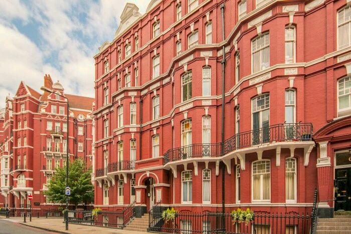 1 Bedroom Flat To Rent In Old Marylebone Road, Marylebone, London, NW1