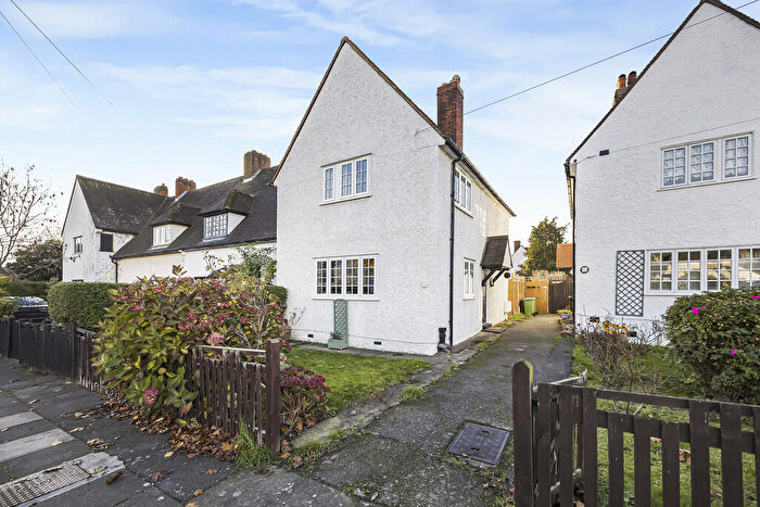 3 Bedroom End Of Terrace House For Sale In Congreve Road, Eltham, SE9