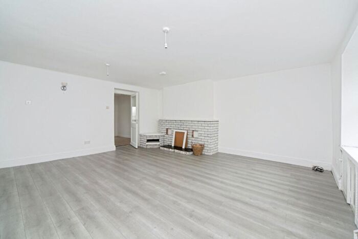 3 Bedroom End Of Terrace House For Sale In Park Terrace, Amlwch, LL68