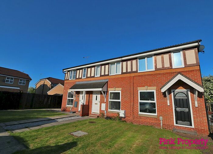 2 Bedroom Terraced House To Rent In Troon Court, Hull, HU8