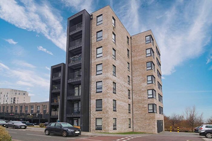 2 Bedroom Flat For Sale In Flat, Kingsburgh Crescent, Granton, Edinburgh, EH5