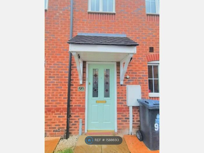 3 Bedroom Terraced House To Rent In Mill Street, Darlaston, Wednesbury, WS10