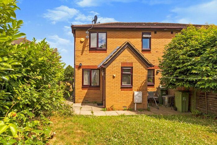 1 Bedroom Semi-Detached House To Rent In Wimborne Crescent, Westcroft, MK4