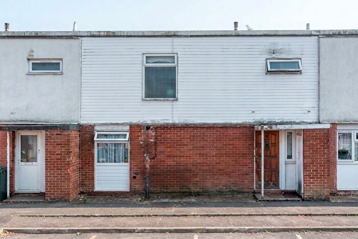 3 Bedroom Terraced House For Sale In Dormston Close, Redditch, B98
