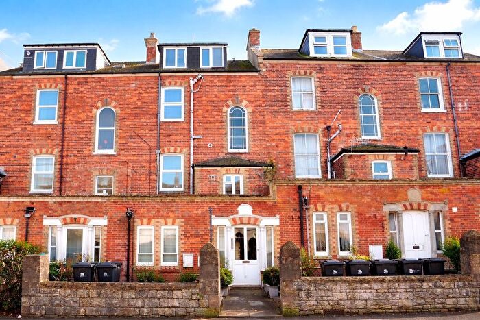 6 Bedroom Terraced House For Sale In Wyke Road, Weymouth, Dorset, DT4