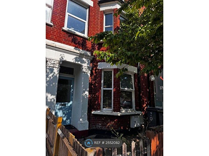 1 Bedroom Flat To Rent In Penge, London, SE20