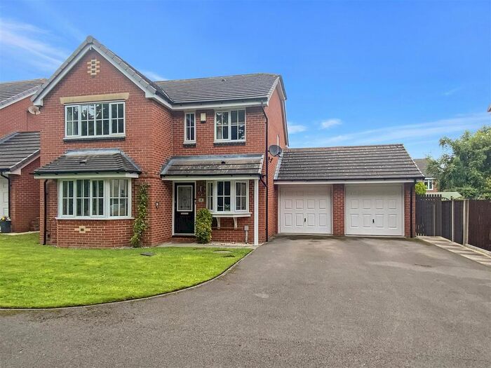 4 Bedroom Detached House To Rent In Woburn Drive, Congleton, CW12
