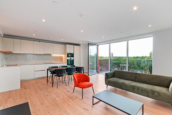 3 Bedroom Flat To Rent In Uncle Deptford, Evelyn Street, London, SE8