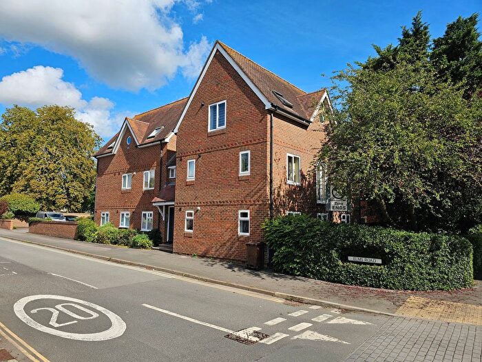 1 Bedroom Flat To Rent In West Way, Botley, Oxford, OX2
