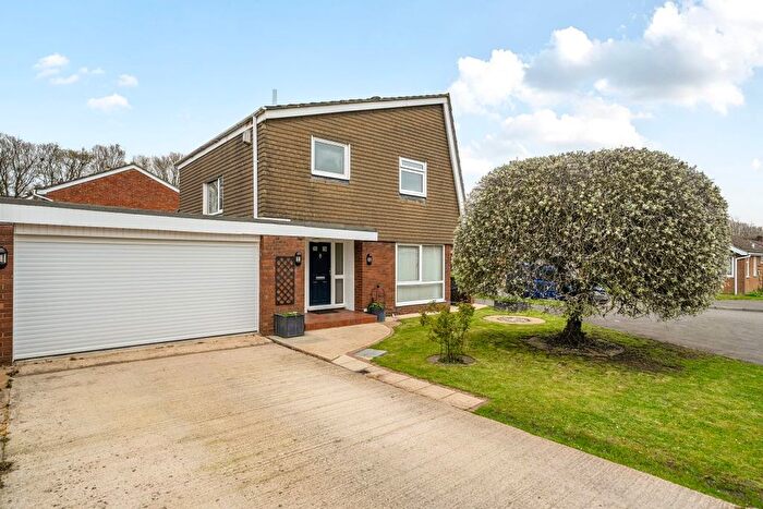 3 Bedroom Detached House For Sale In Eastmere, Liden, Swindon, SN3