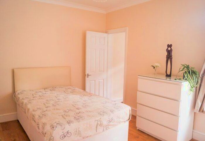 3 Bedroom Terraced House To Rent In Milburn Road, Gillingham, Medway, ME7