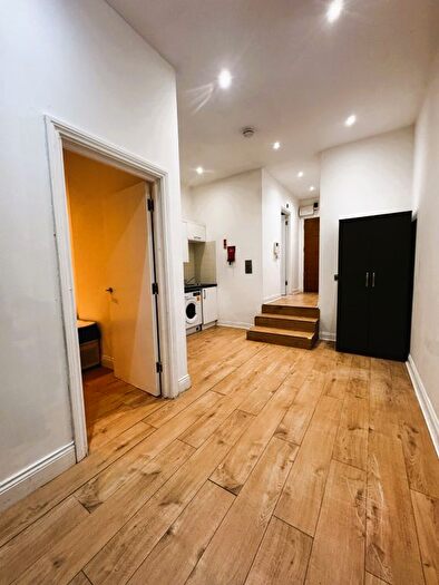 1 Bedroom Flat To Rent In London, KT3