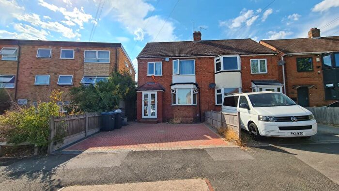 3 Bedroom Semi-Detached House To Rent In Chaffcombe Road, Birmingham, B26